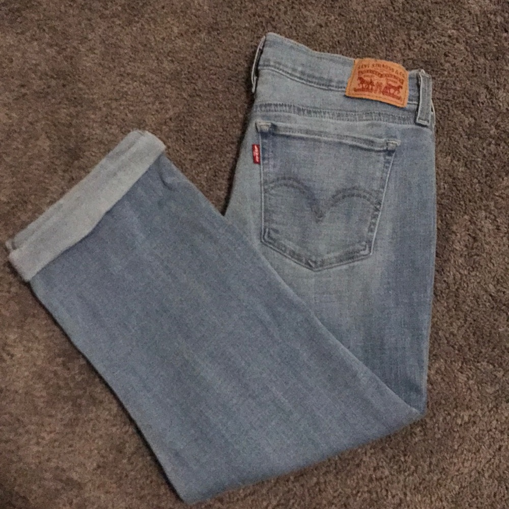 Levi’s Capris